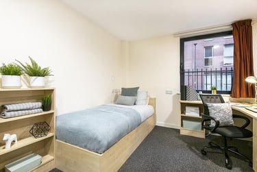 1 bed flat, Hoyle Street, Kelham Island, Sheffield, S37LG - Image 4